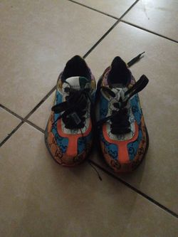 Kids real Gucci shoes
