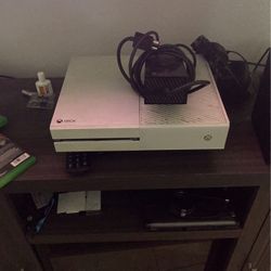 Xbox One 1tb  One Controller And Call Of Duty Black Opps