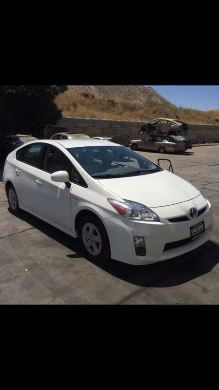 2010 Toyota Prius very low mileage