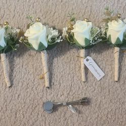Groom & Groomsmen's Boutonnieres, 6 Total.