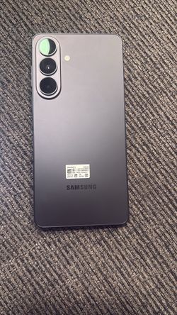 Samsung galaxy s26 + 256 gb sim locked to Verizon
