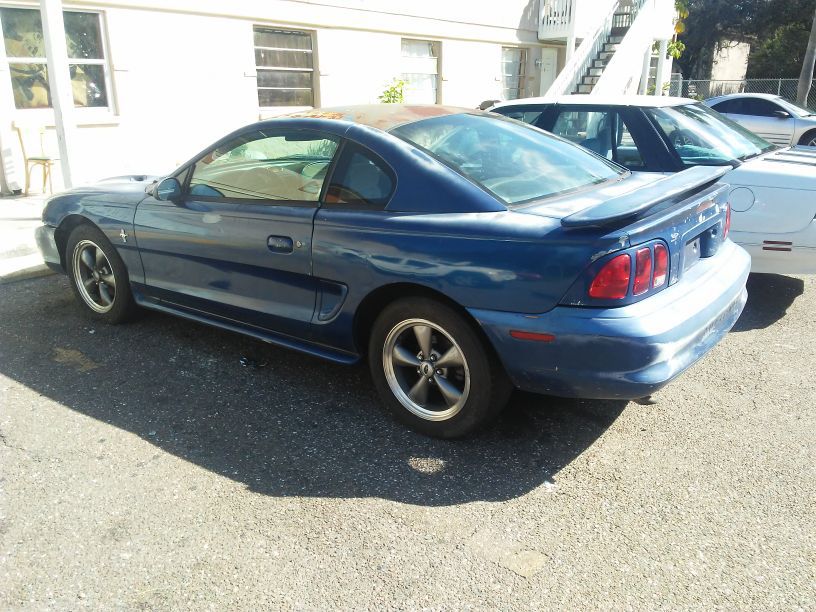 96 Ford Mustang 6Cyl Automatic