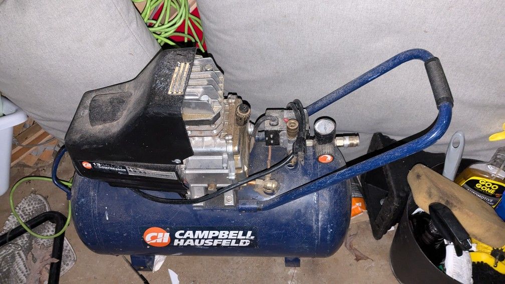 13 Gal Campbell Hausfeld Compressor