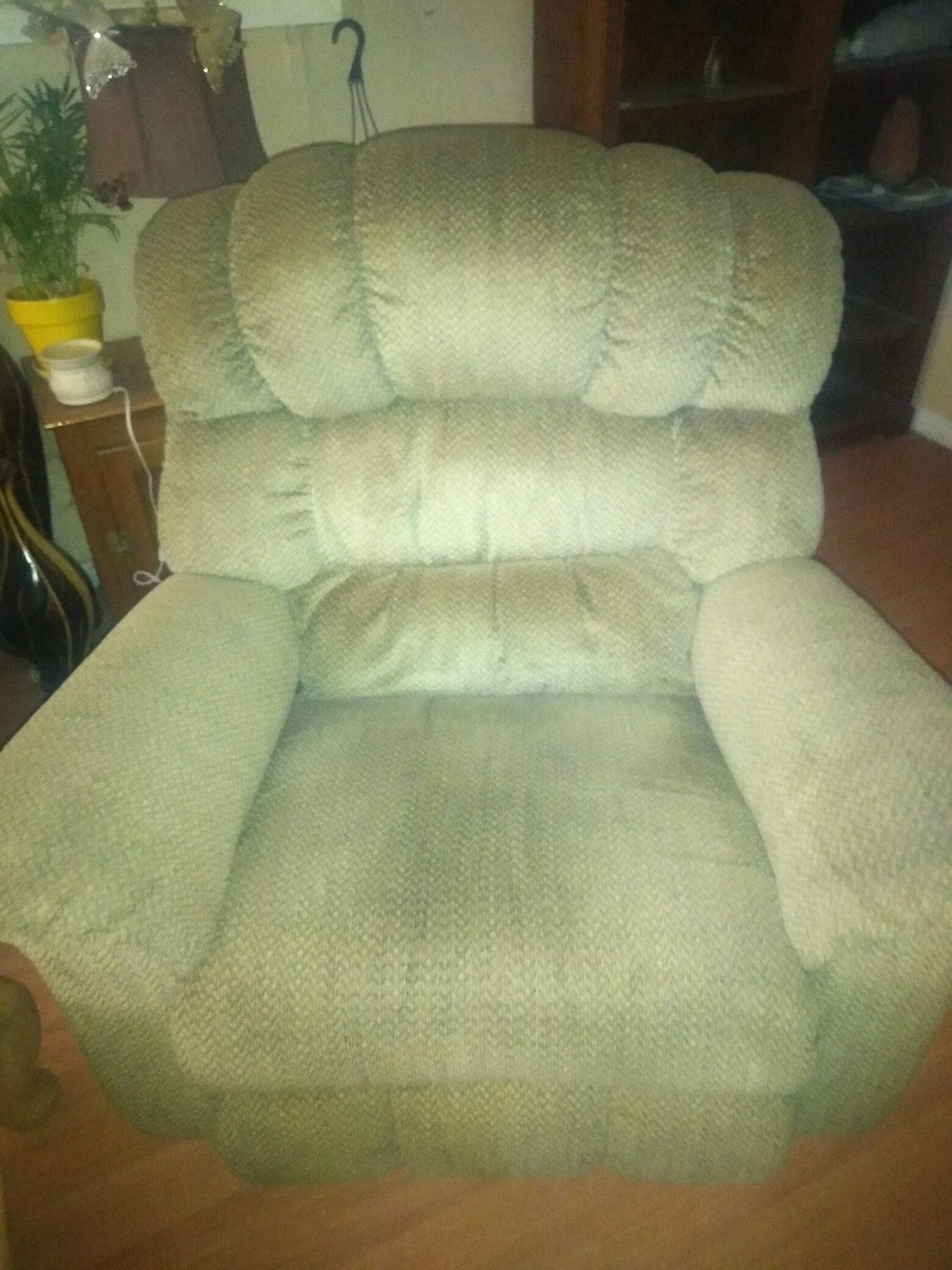 Lazy Boy recliner$130