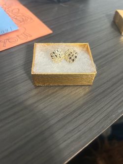 Gold nugget earrings 10k
