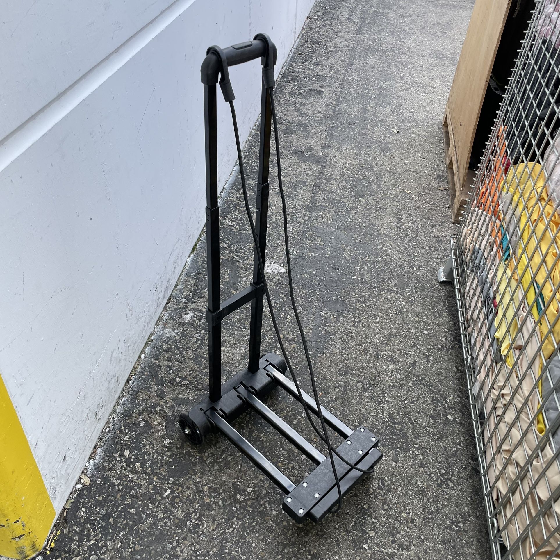 Folding Dolly with 4 Wheels