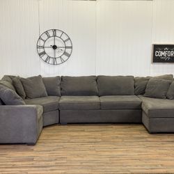 Macy’s Radley Sectional Couch Delivery Available 