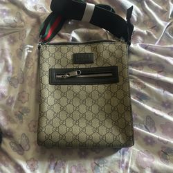 Gucci Messenger bag