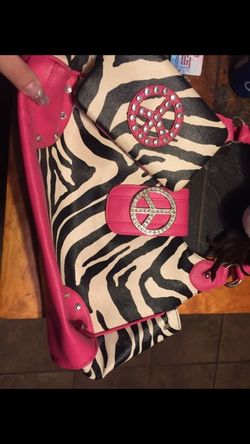 Pink zebra purse with matching wallet