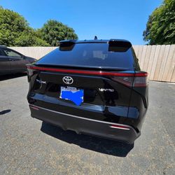 TOYOTA  bZ4X Limited Sport 2023