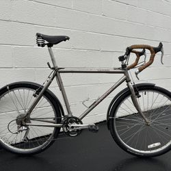 Vintage Giant Gravel Touring Road Bike