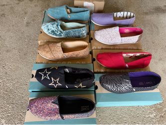 Toms and a Betsey Johnson purse!