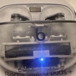 Beat Wireless Earphones  Brand New Never Used