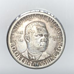 1946-D BOOKER T. WASHINGTON MEMORIAL SILVER HALF-DOLLAR.