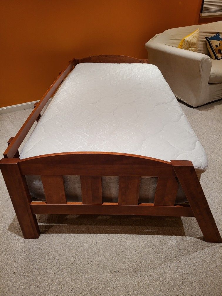 Youth twin bed with brand new matress