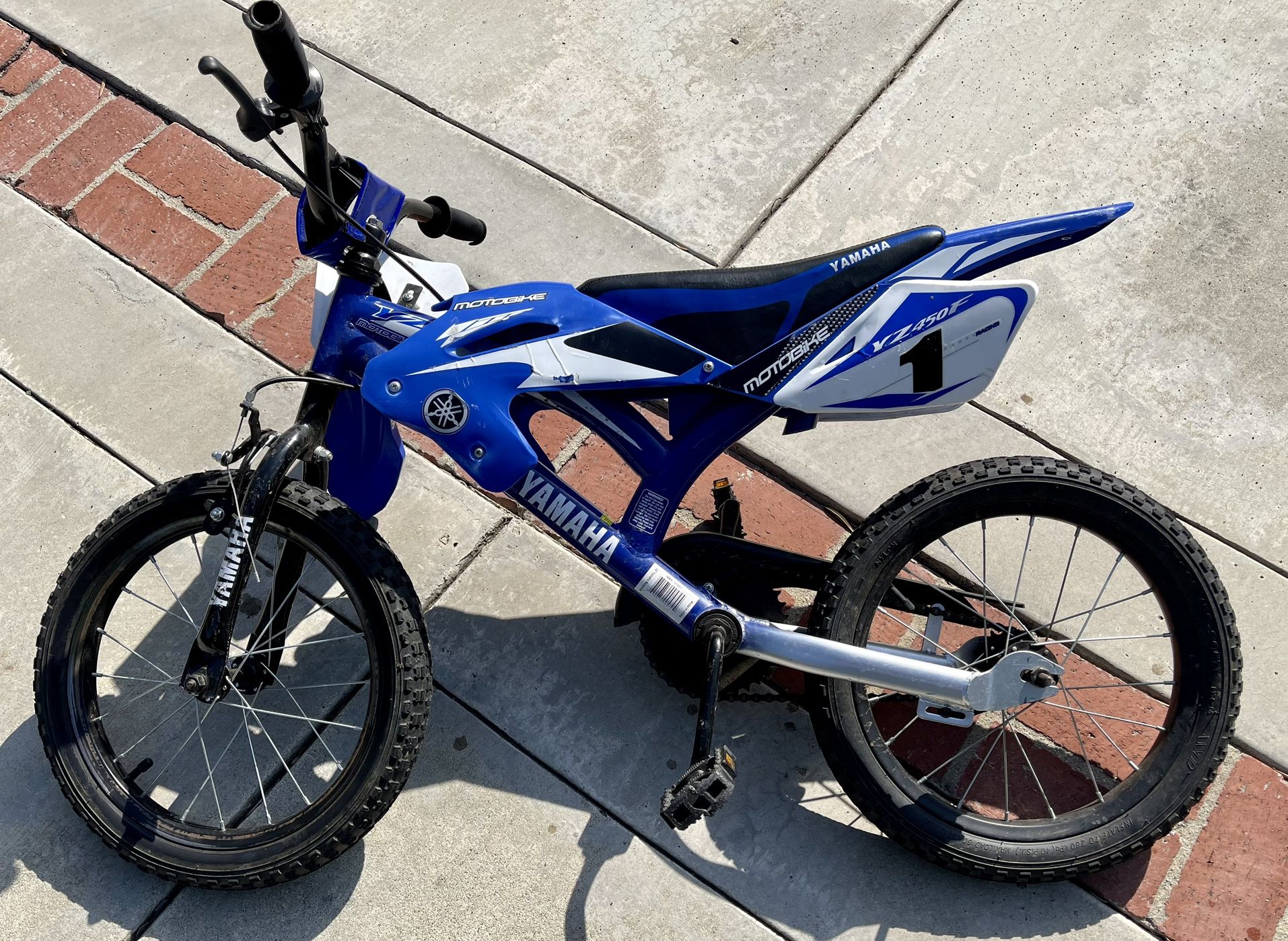 Yamaha 16” Kids Moto Bicycle