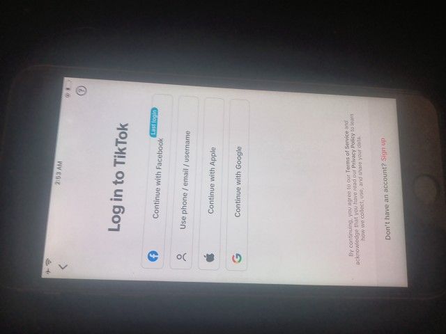 iPhone 6s Plus, Tiktok And Cap Cut Installed