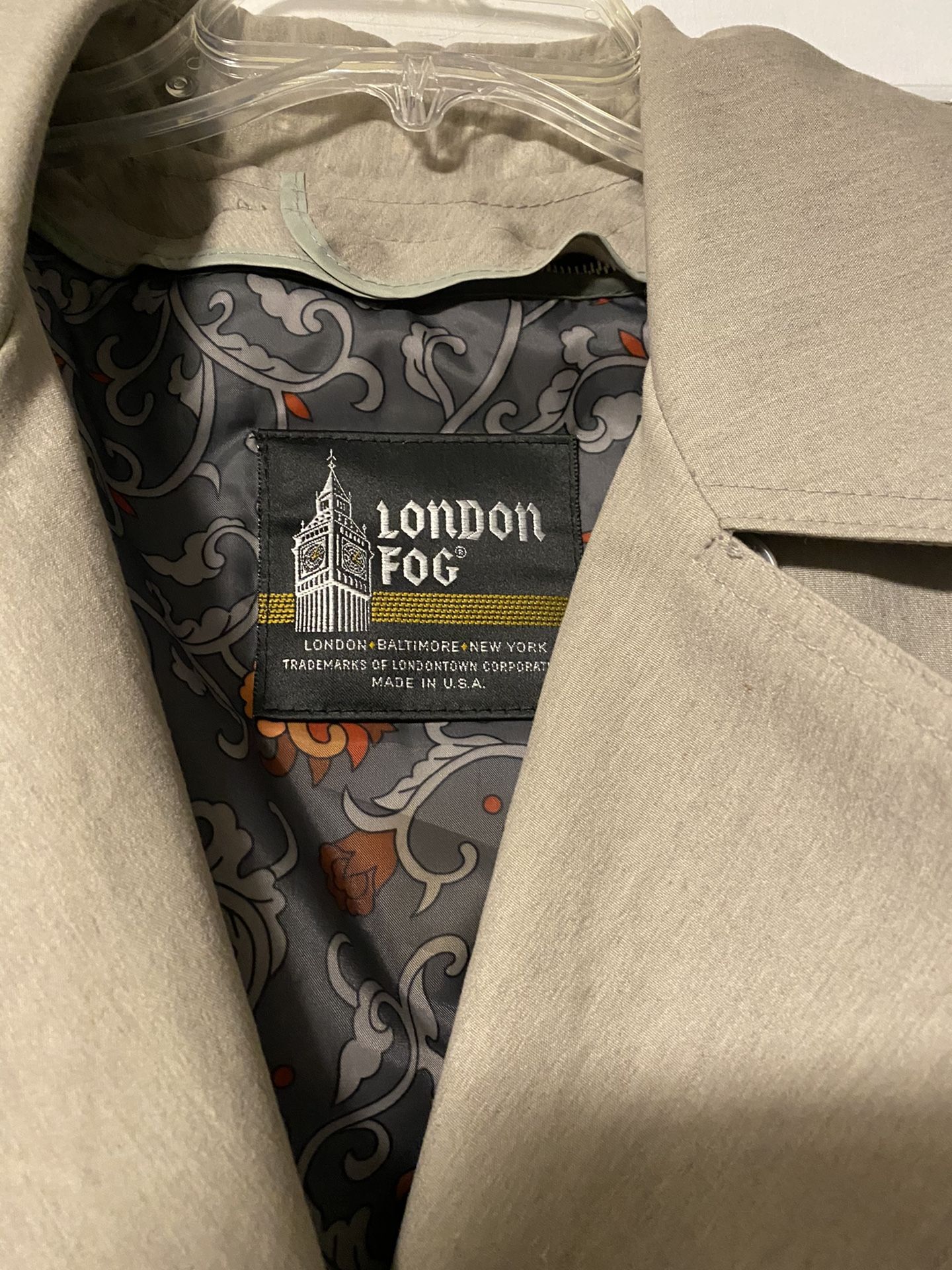 London Fog Women’s raincoat