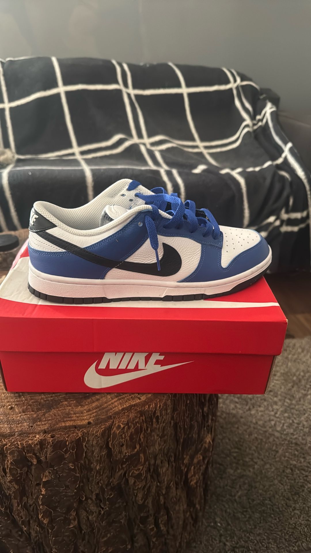 Se Están Vendiendo Tenis 100