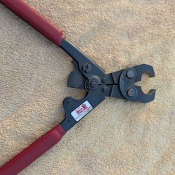 Sioux chief ½" RATCHETED PEX CRIMPER