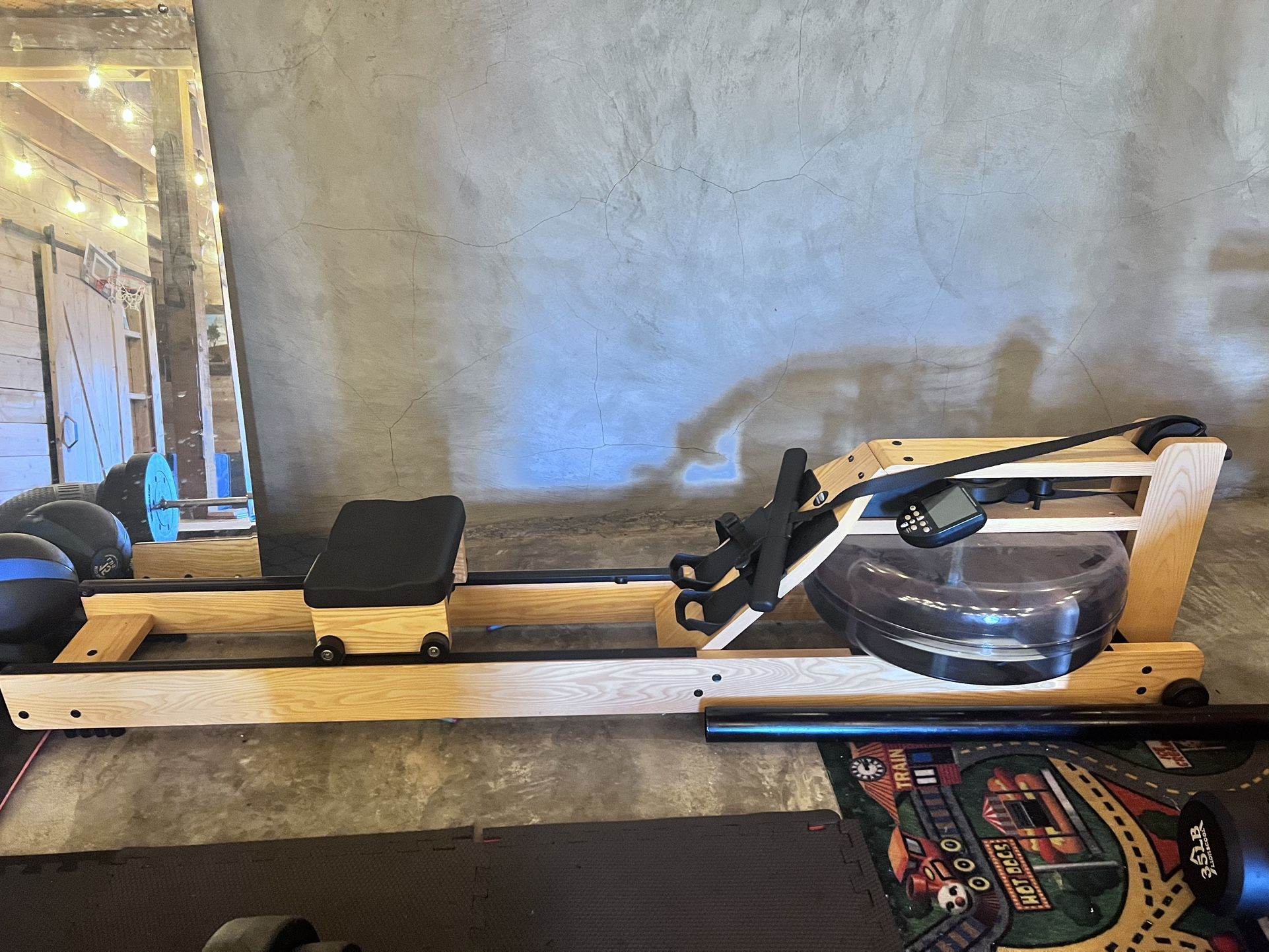 WaterRower Oak Rowing Machine With S4 Monitor
