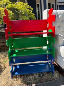 Kids shelf
