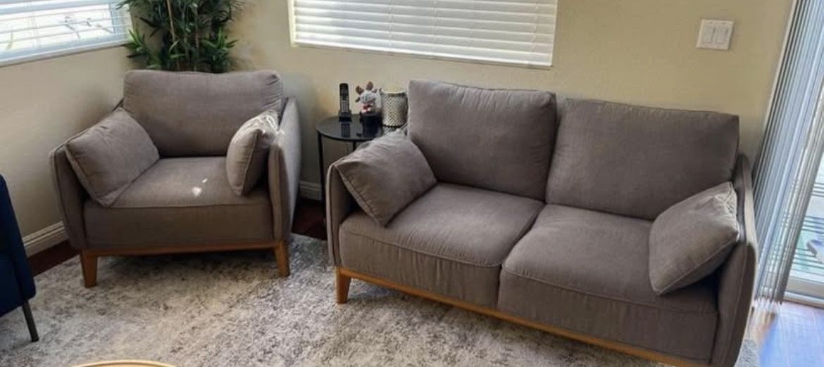Sofa/Loveseat