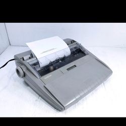 Brother SX-4000 Electronic Typewriter – LCD Display – Untested (Compare $200)
Description:
Brother SX-4000 portable electronic typewriter with LCD dis