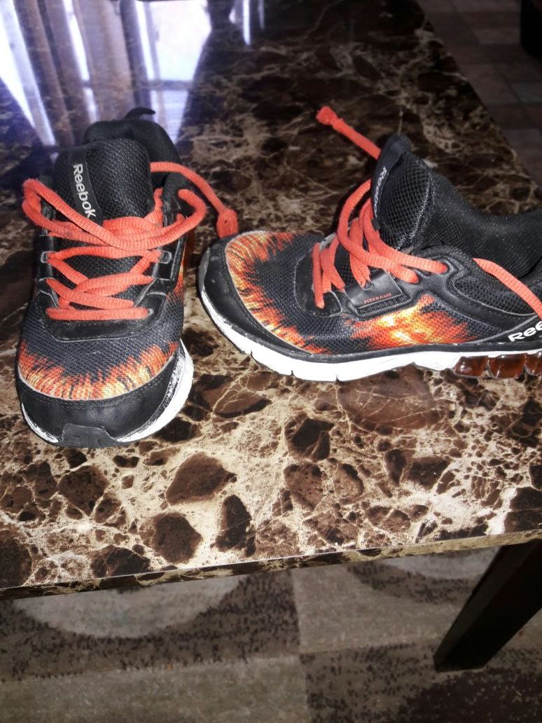 Reebok shoes size 1