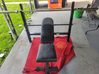 FITNESS GEAR OLYMPIC BENCH  7' BAR 45LBs. 
11525 S HALSTED DUNKIN DONUTS/7111.S WESTERN WALGREENS 
125$  CASH ONLY AS IS