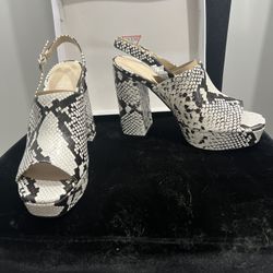 Women’s guess Platform Open Toe Shoes