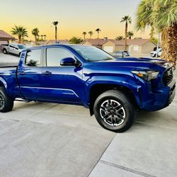 2024 Toyota Tacoma TRD Sport Pickup 4D