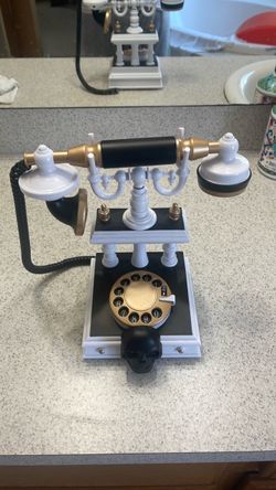 Animated Spooky Victorian Telephone