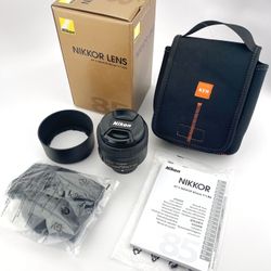 Nikon AF-S NIKKOR 85mm f/1.8G Prime Telephoto F-Mount Lens With Accessories 