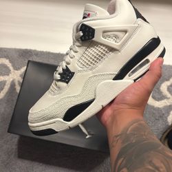 Brand New Jordan 4 “ Flight Club”