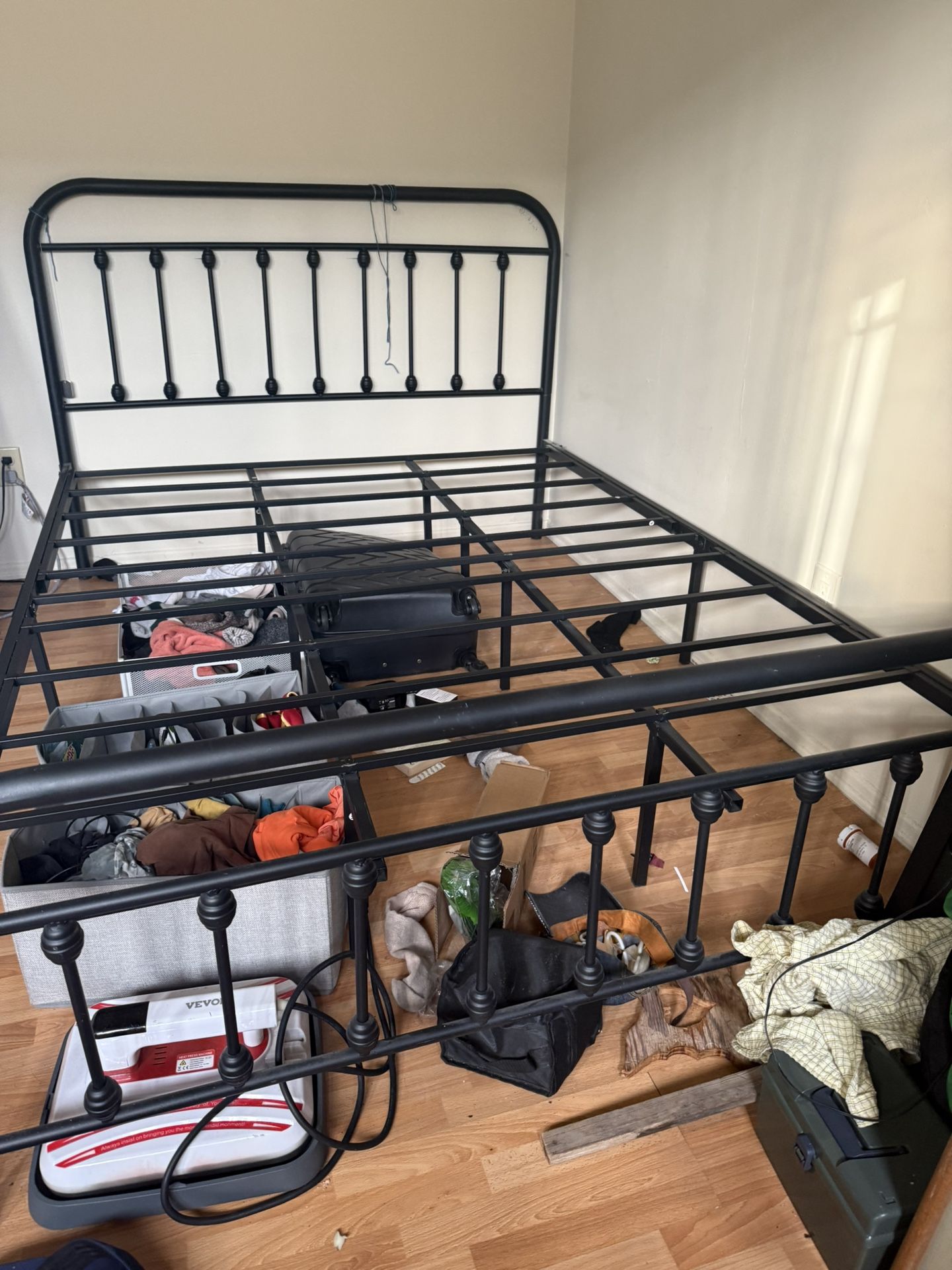 Metal Bed Frame 