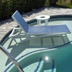 Sun Shelf Chair And  Cooler Table