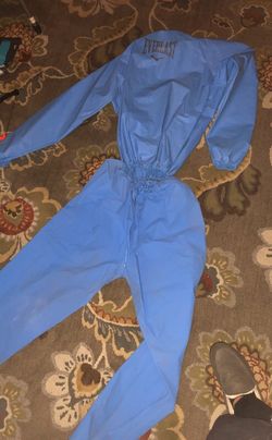 2x sweat suit used once