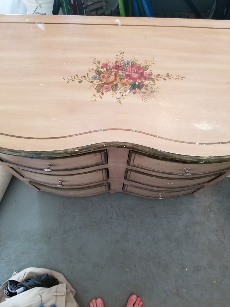 Dresser