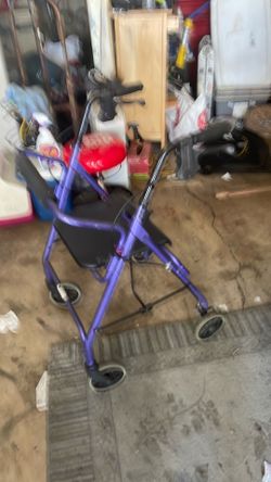 Walk with wheels Walk with wheels