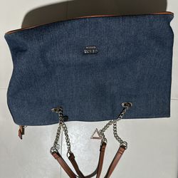 GUESS DENIM TOTE BAG W/ ZIP WALLET- LARGE SIZE - MINIMAL ISSUES ON THE LINING OF THE BAG