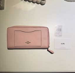 Coach Accordion Zip Wallet – Pink Pebbled Leather