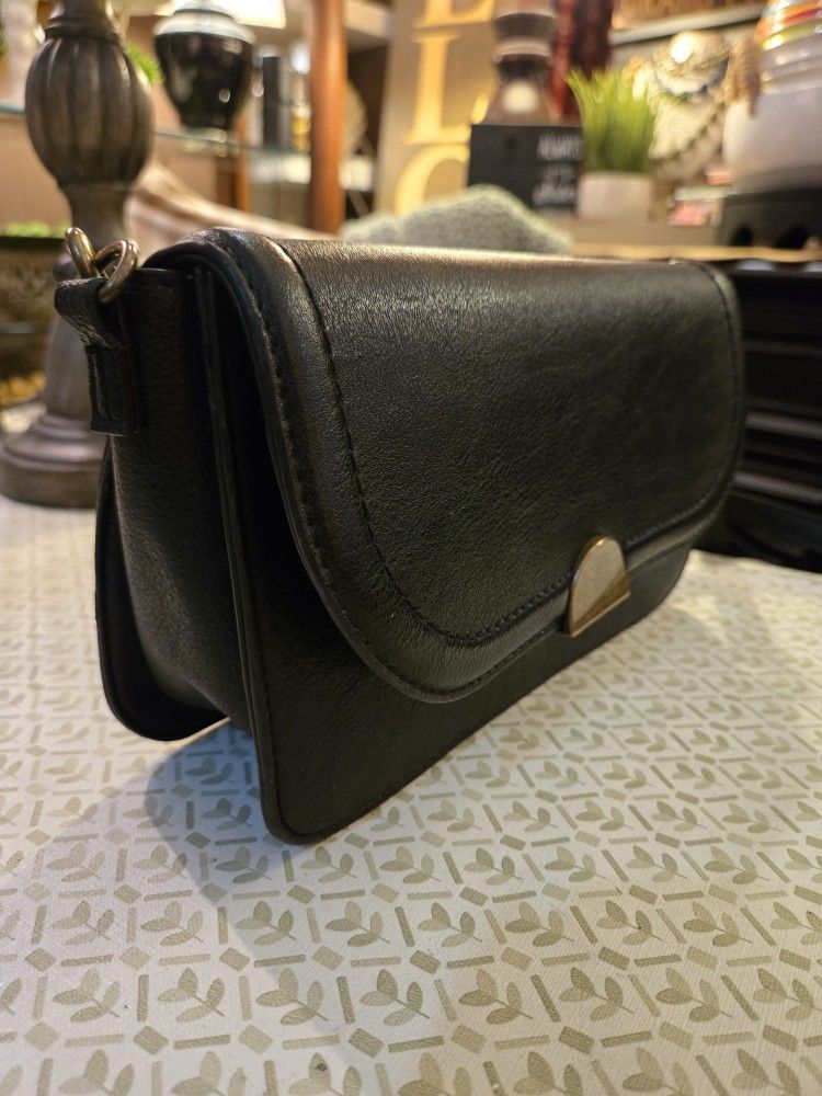 Sonoma Black Crossbody Handbag