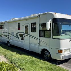 2001 National RV Dolphin 35’ class A double Slide MUST SEE….