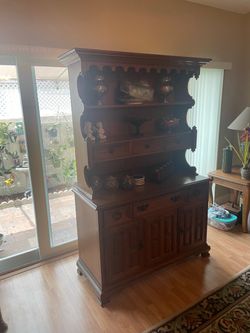 Wood Hutch