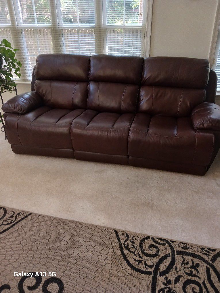 Leather Electric Reclining Sofa & Loveseat 