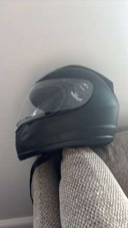 Motorcycle helmet