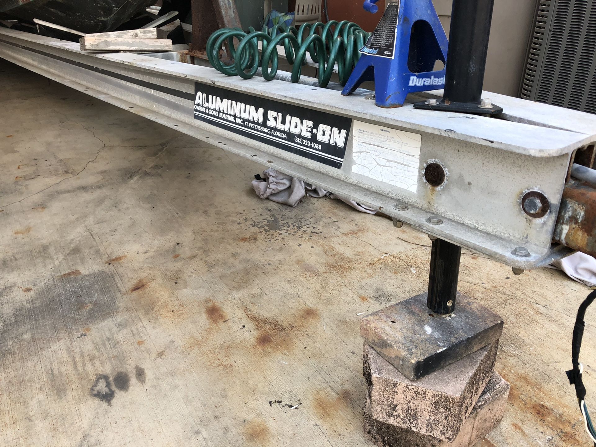 Boat trailer for 26-29ft trailer triple axle