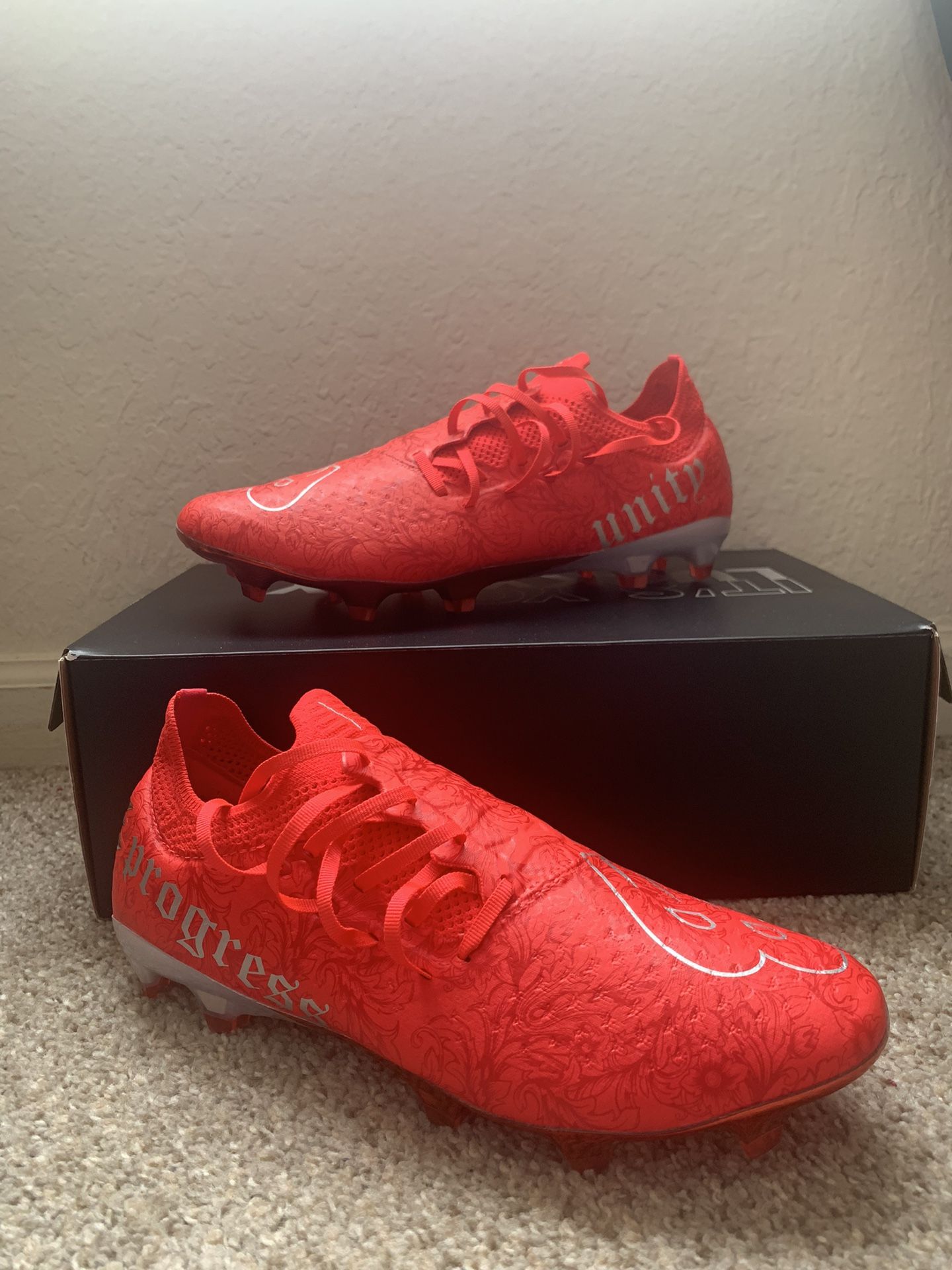 New Balance Furon V7 Pro FG Bukayo Saka Size 10 Men