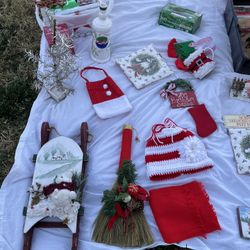 Various Christmas Items $2 and under.